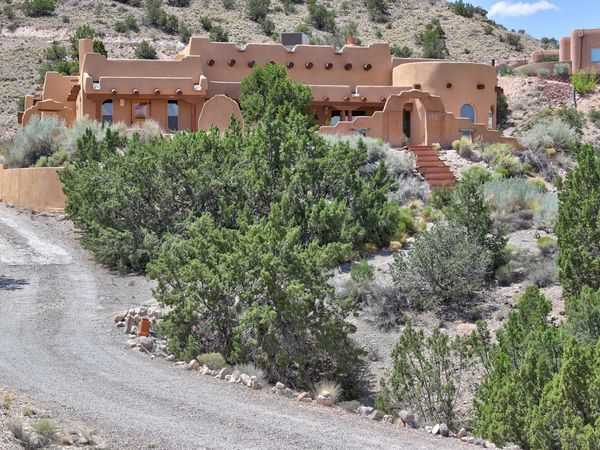 90 Homesteads Road , Placitas, NM 87043