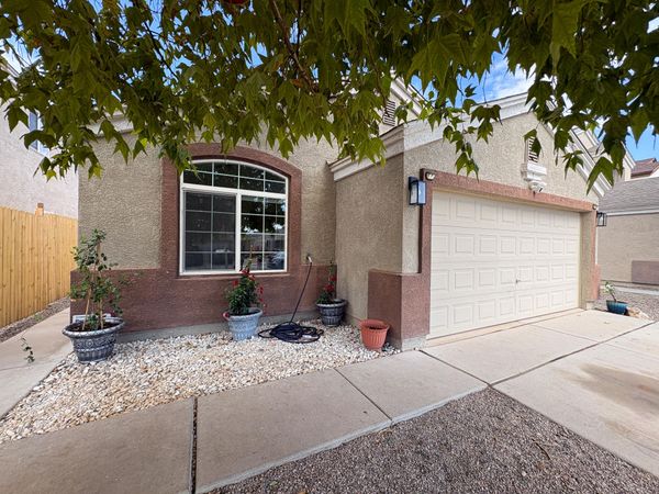 2851 Merlot Drive SW, Albuquerque, NM 87121