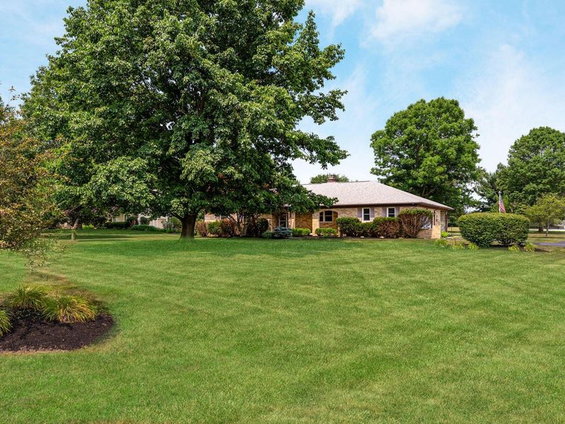 7252 Fox Den Court NW, Pickerington, OH 43147 Photo 2