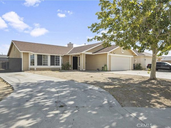 2100 Matthew Avenue , Rosamond, CA 93560