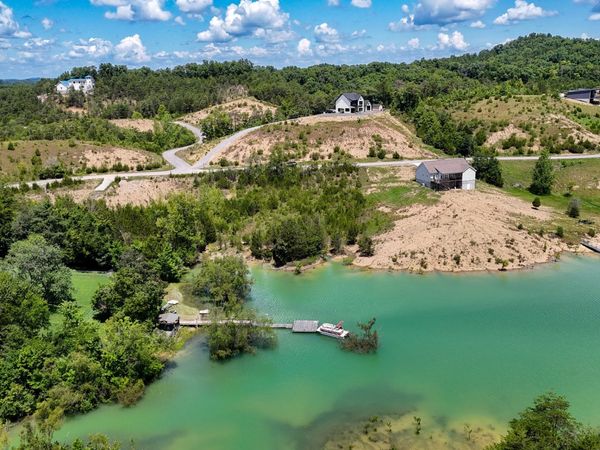 2 Emerald Pointe Blvd , Unit 2, Dandridge, TN 37725