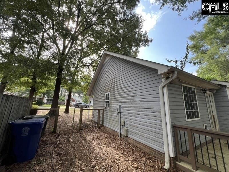 505 Burnside Drive  Photo 14