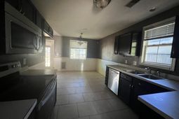 505 Burnside Drive  photo 4