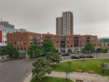 211 W Jefferson Street, Unit R302, Syracuse, NY 13202