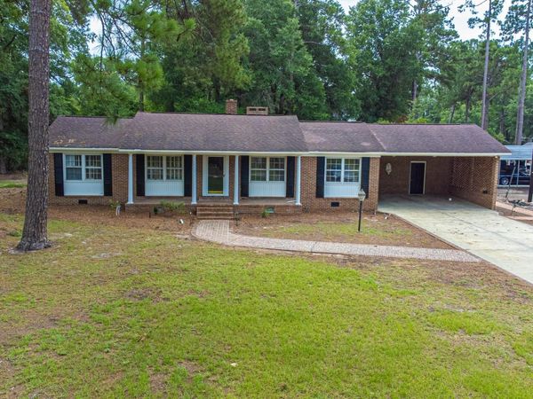 302 W Raft St. , Nichols, SC 29581