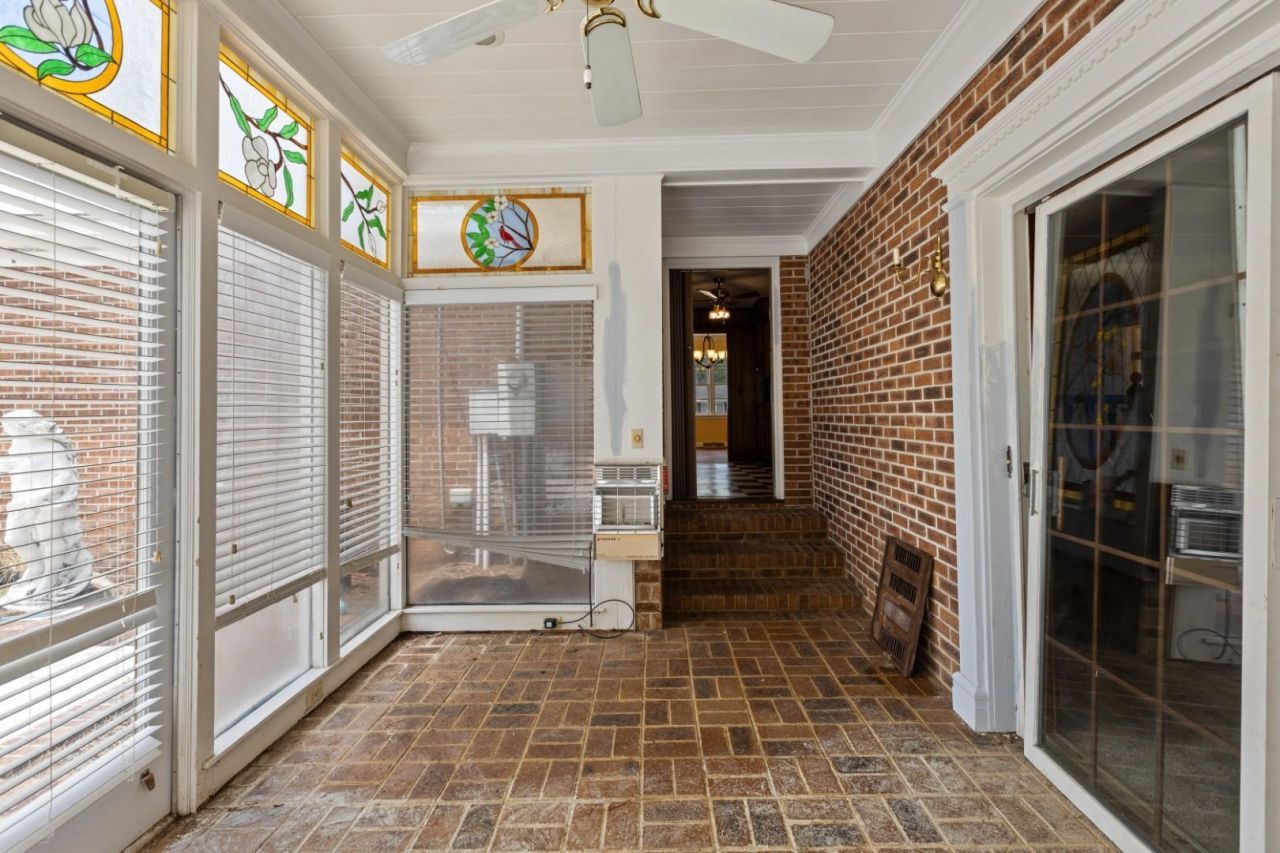 302 W Raft St.  Photo 16