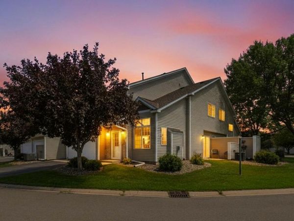 1781 Stone Meadow Boulevard , Shakopee, MN 55379