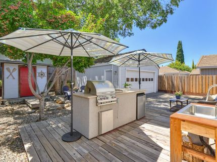 427 Parker Dr, Folsom, CA 95630 Photo