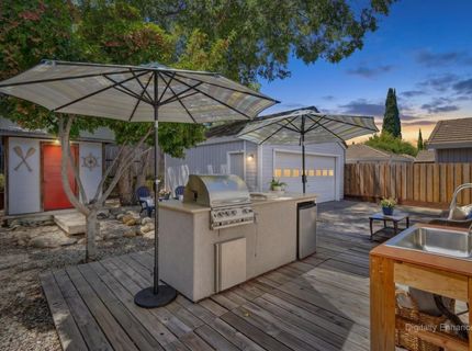 427 Parker Dr, Folsom, CA 95630 Photo