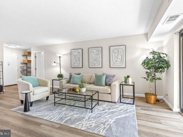 309 YOAKUM PARKWAY, Unit 204, ALEXANDRIA, VA 22304
