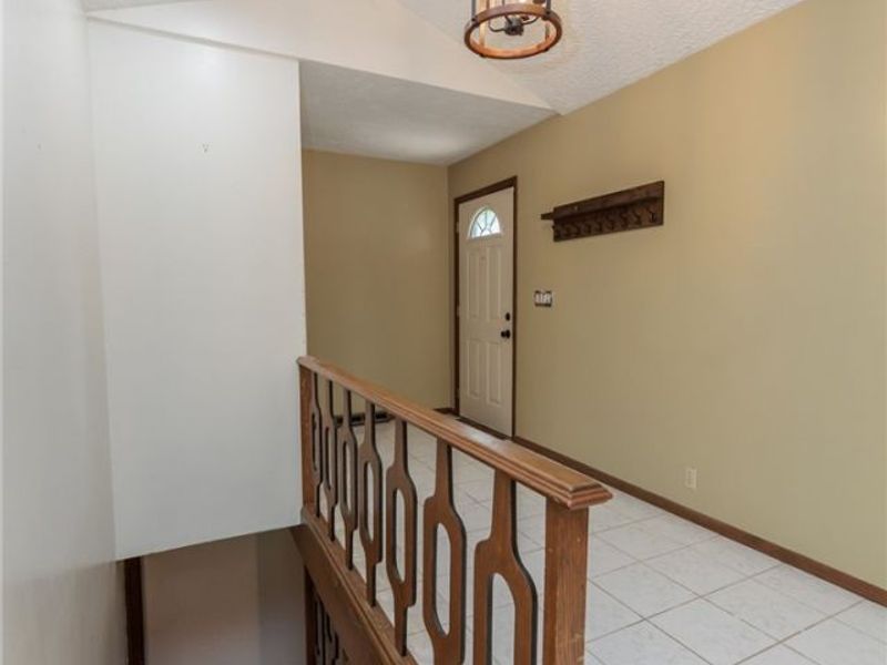 2520 W Skyline Drive, Lorain, OH 44053 Photo 3