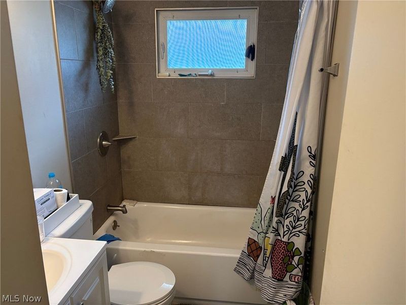 18604 Flamingo Avenue, Cleveland, OH 44135 Photo 13