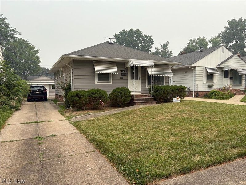 18604 Flamingo Avenue, Cleveland, OH 44135 Photo 2