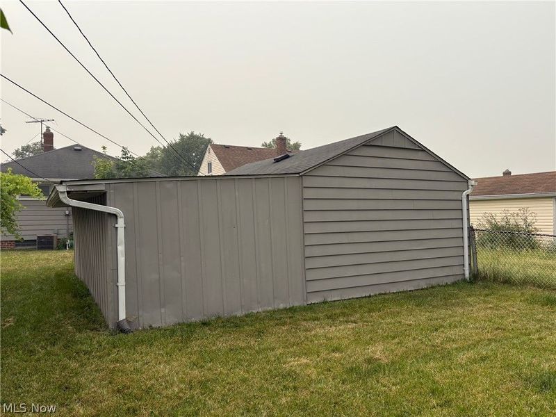 18604 Flamingo Avenue, Cleveland, OH 44135 Photo 31
