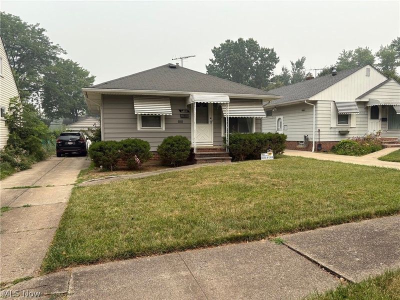 18604 Flamingo Avenue, Cleveland, OH 44135 Photo 4