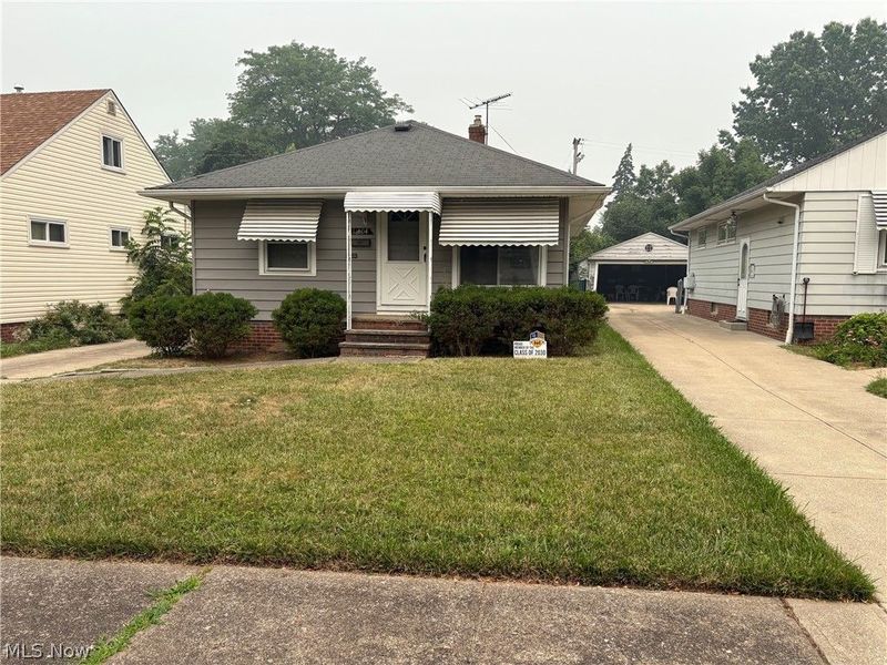 18604 Flamingo Avenue, Cleveland, OH 44135 Photo 5