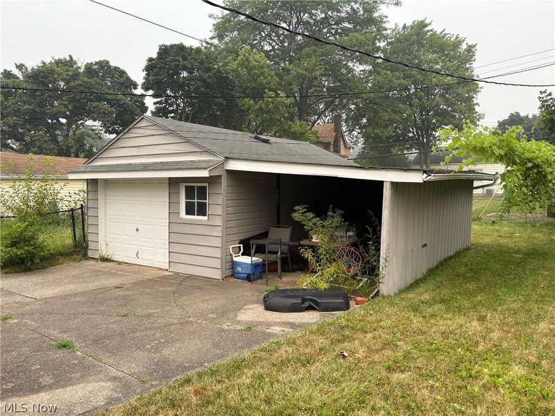 18604 Flamingo Avenue, Cleveland, OH 44135 Photo 8