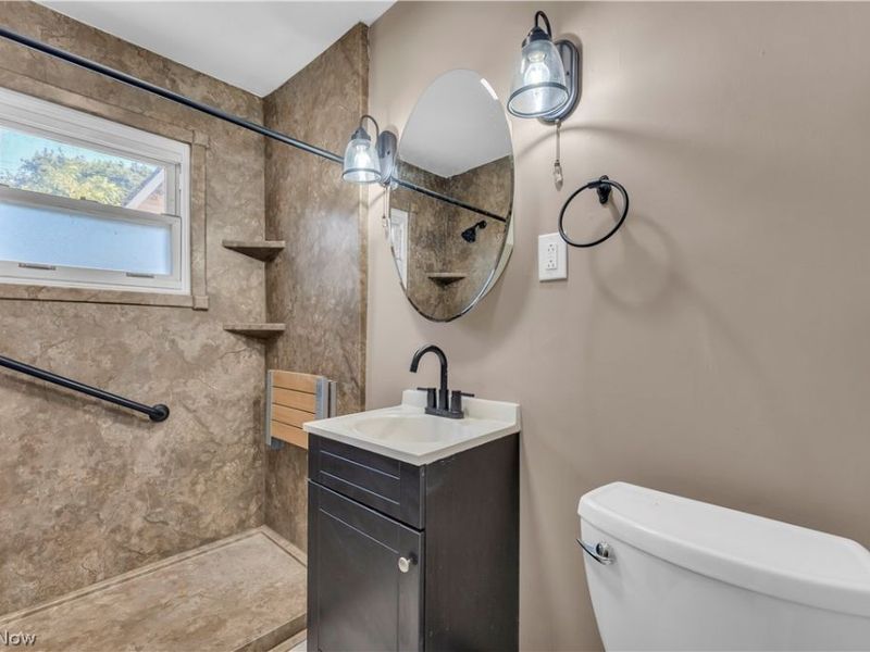 1227 E 170th Street, Cleveland, OH 44110 Photo 15