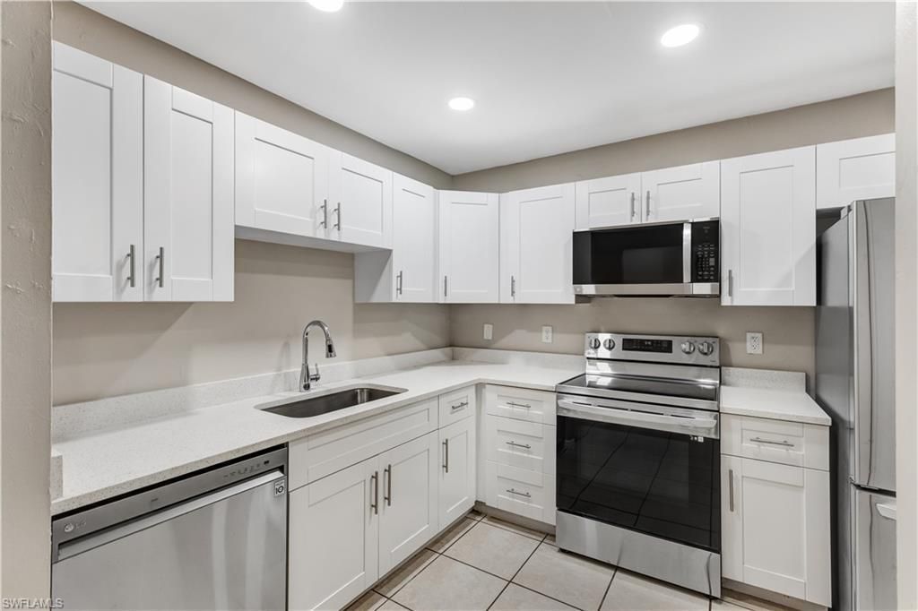 6240 Rattlesnake Hammock Rd , Naples, FL 34112 Photo