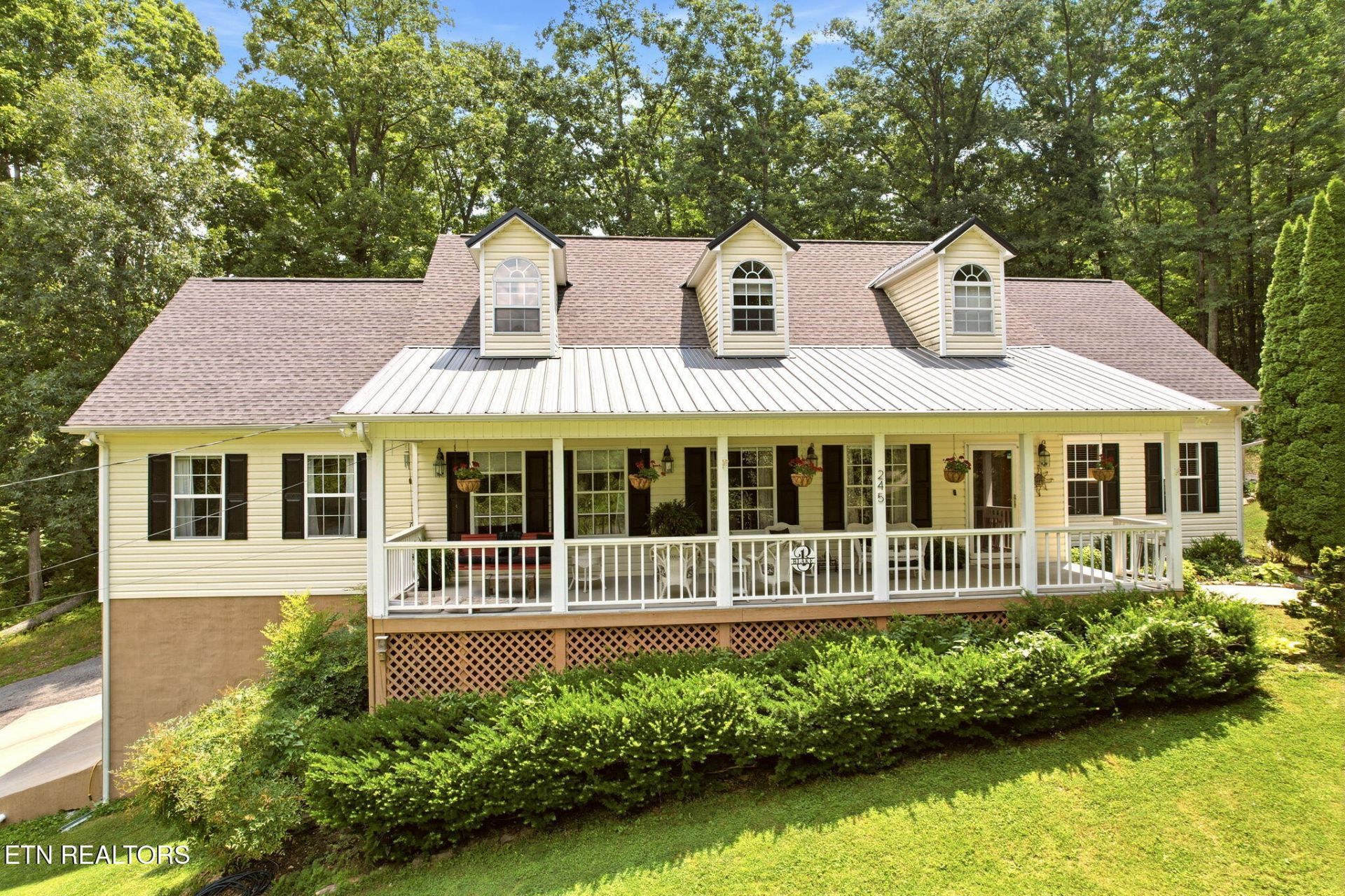 245 Rocky Top Rd, Luttrell, TN 37779 Main Photo
