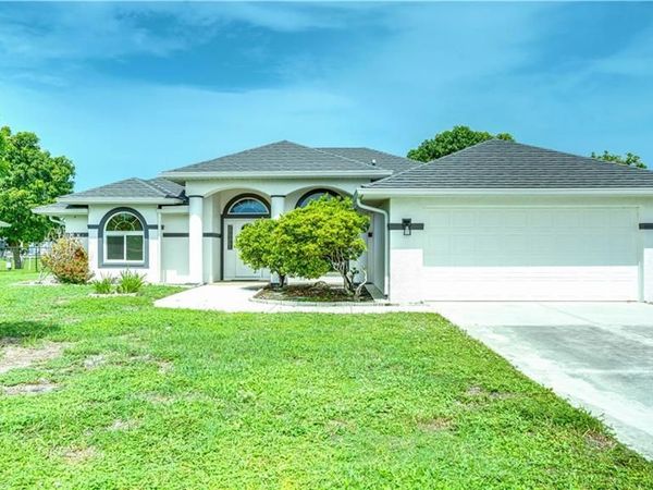 3902 SE 13th AVE, CAPE CORAL, FL 33904