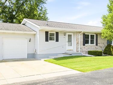 135 Joan Court, Marysville, MI 48040
