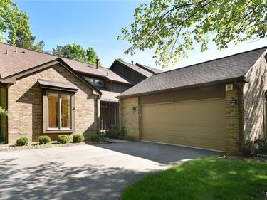 23830 Overlook Circle, Bingham Farms Vlg, MI 48025