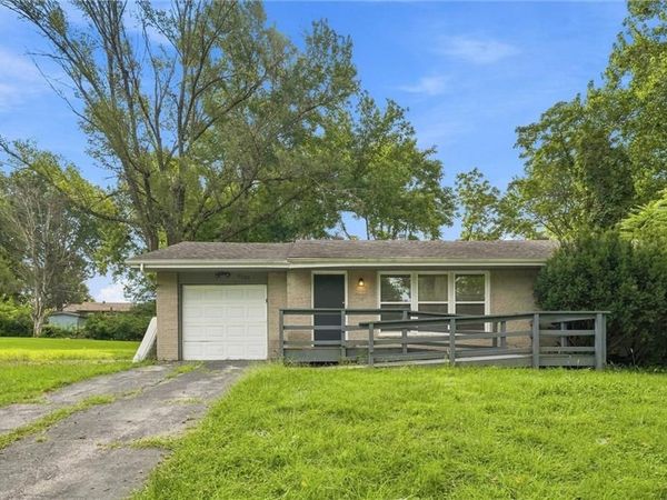 6537 Sears Drive, Kansas City, KS 66102