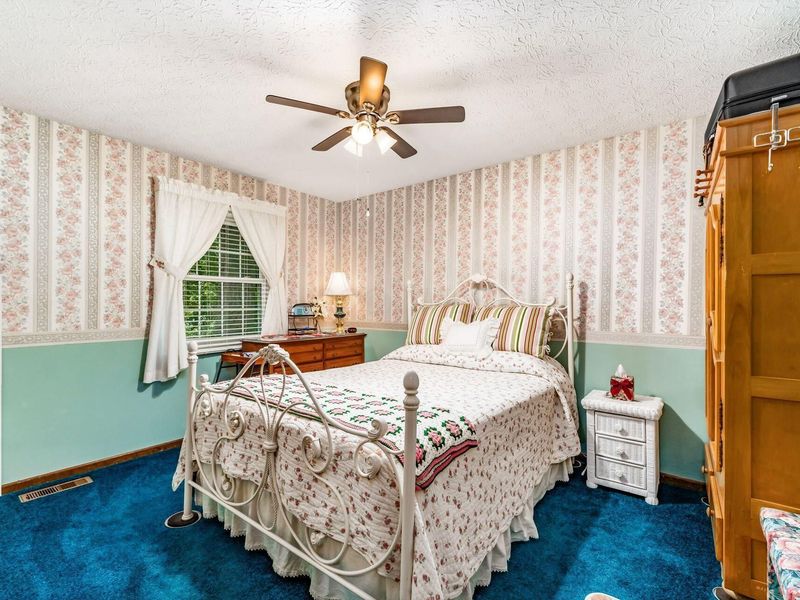 6379 Rugosa Avenue, Reynoldsburg, OH 43068 Photo 17