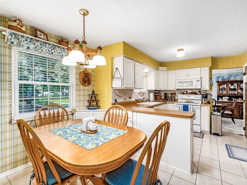 6379 Rugosa Avenue, Reynoldsburg, OH 43068 Photo 9