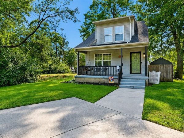 2831 Augustus Street , Grove City, OH 43123