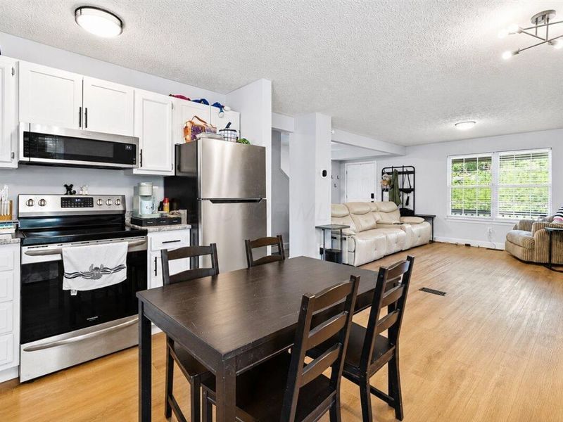 2831 Augustus Street , Grove City, OH 43123 Photo 3