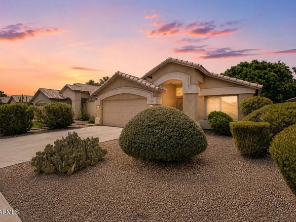 1102 W HEATHER Avenue, Gilbert, AZ 85233