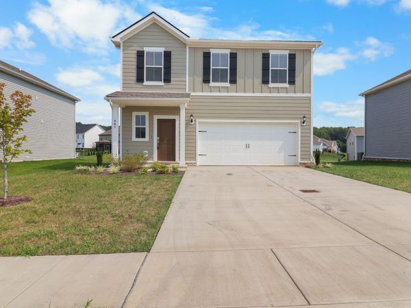901 Moray Ln, Clarksville, TN 37043