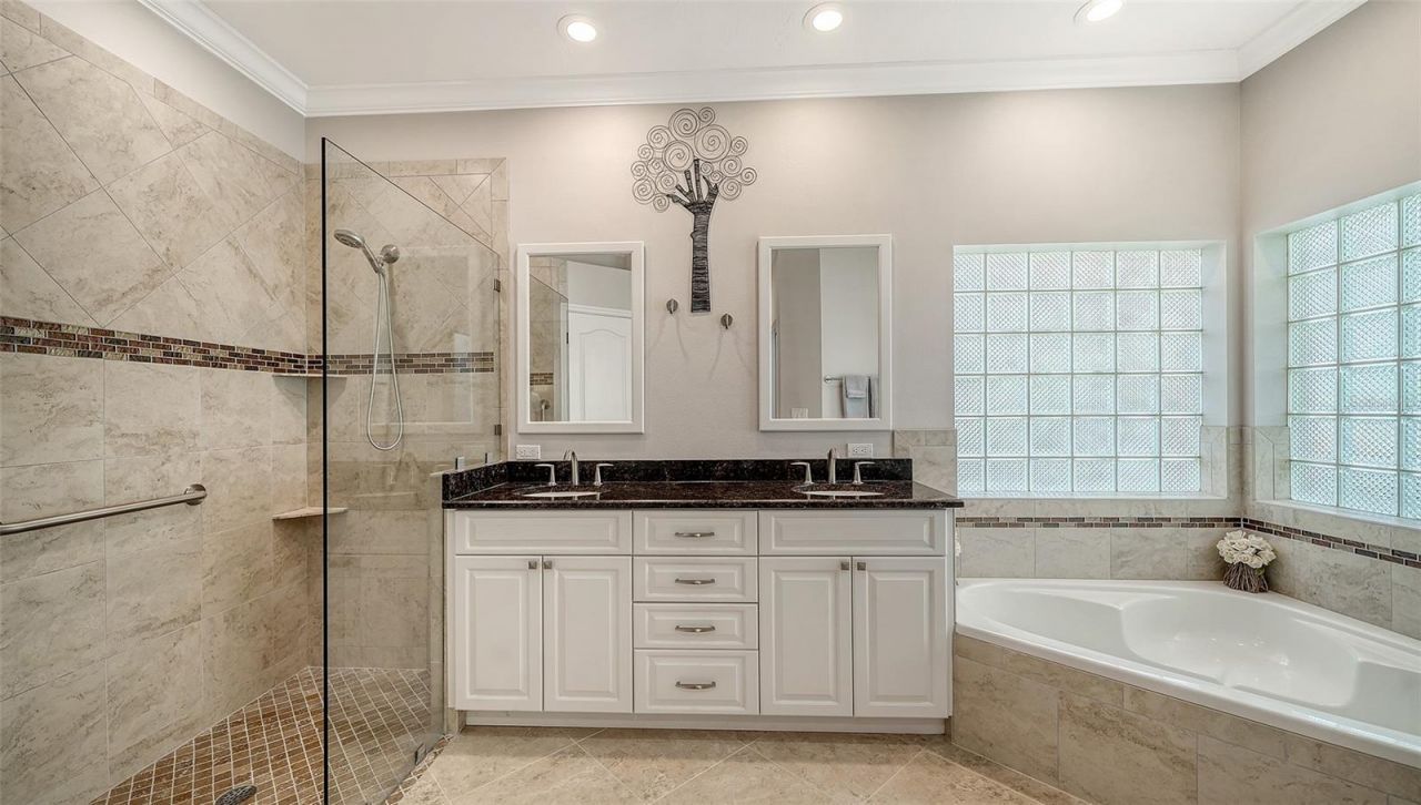 4322 Highland Oaks Circle , Sarasota, FL 34235 Photo