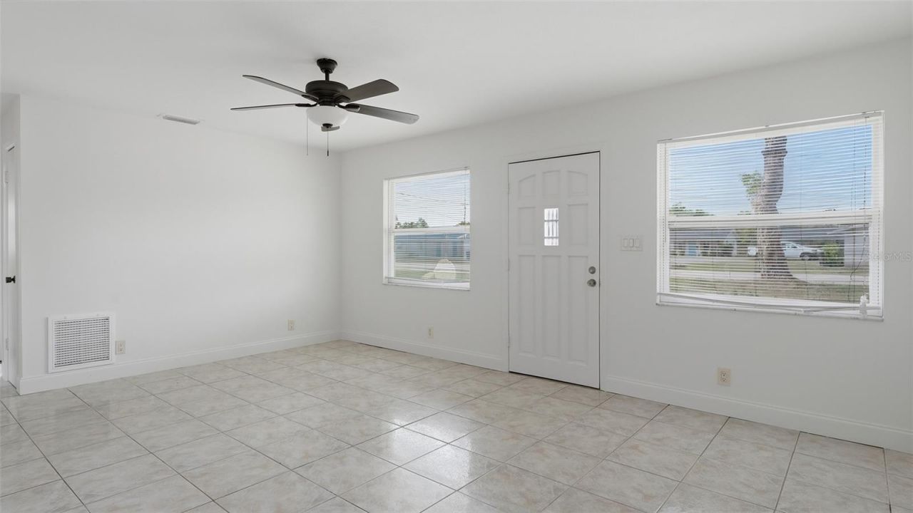 1015 60th Avenue Terrace W, Bradenton, FL 34207 Photo