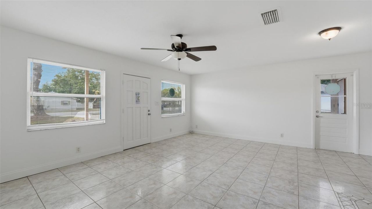 1015 60th Avenue Terrace W, Bradenton, FL 34207 Photo