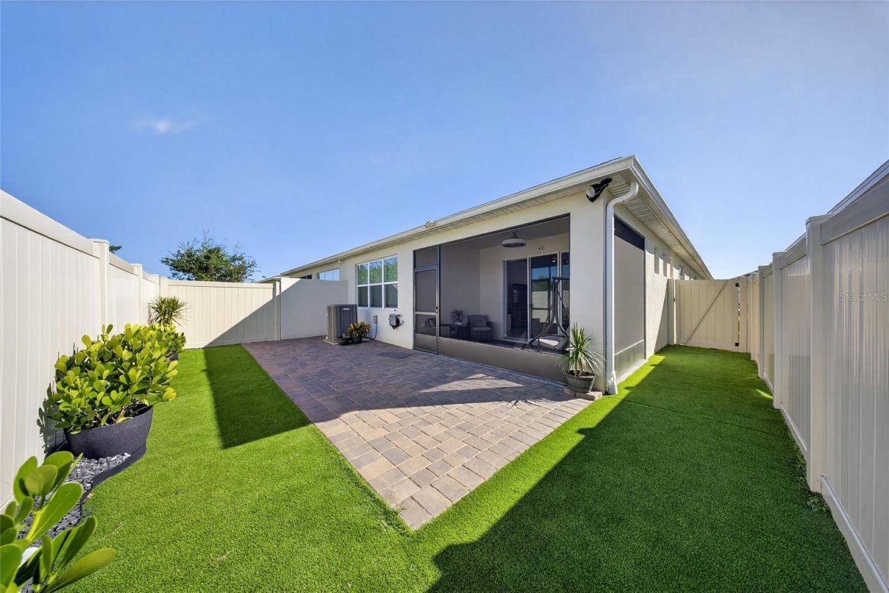 1845 Spring Shower Circle , Kissimmee, FL 34744 Photo
