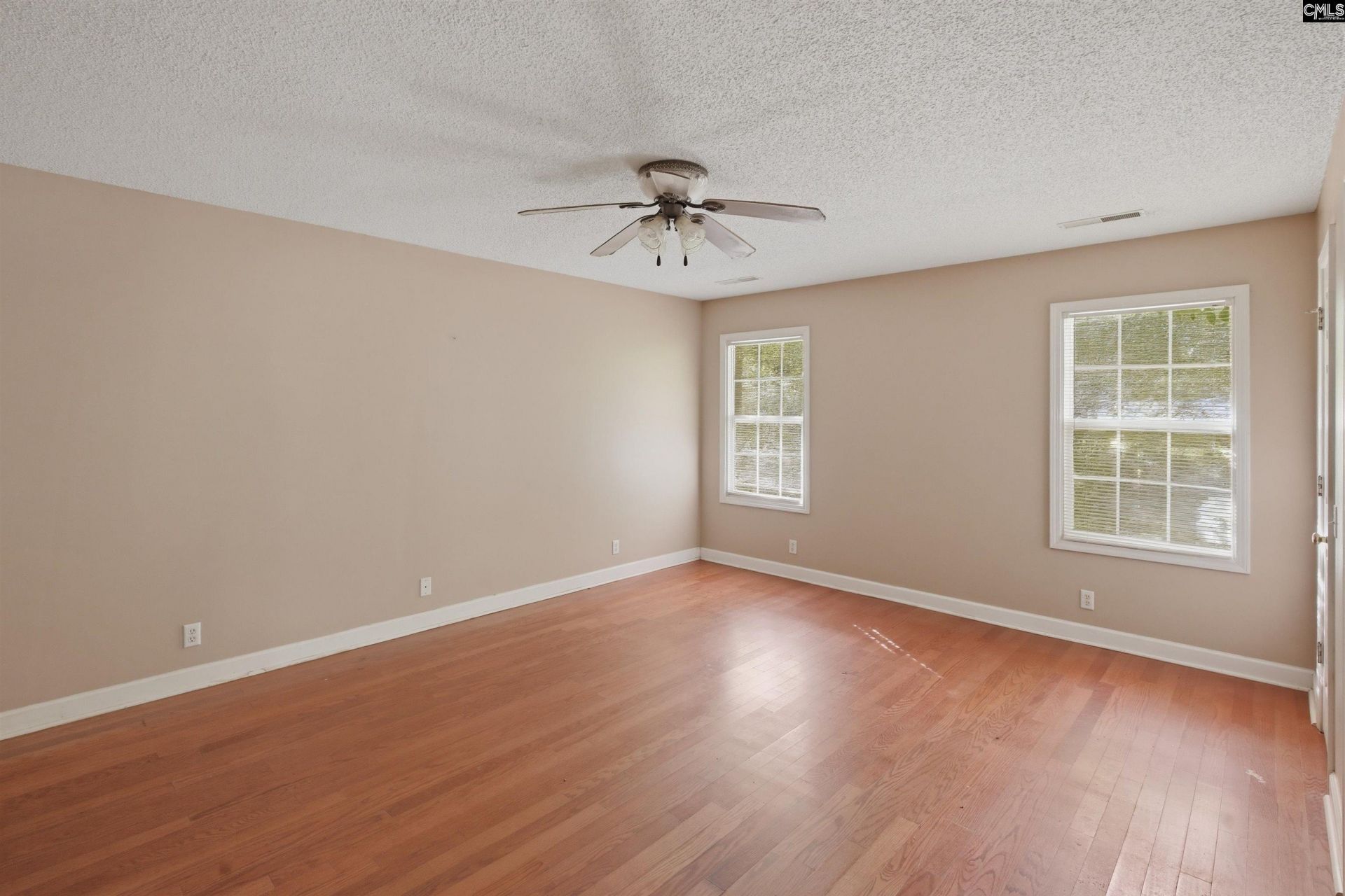 81 Radcliff Drive  Photo 12