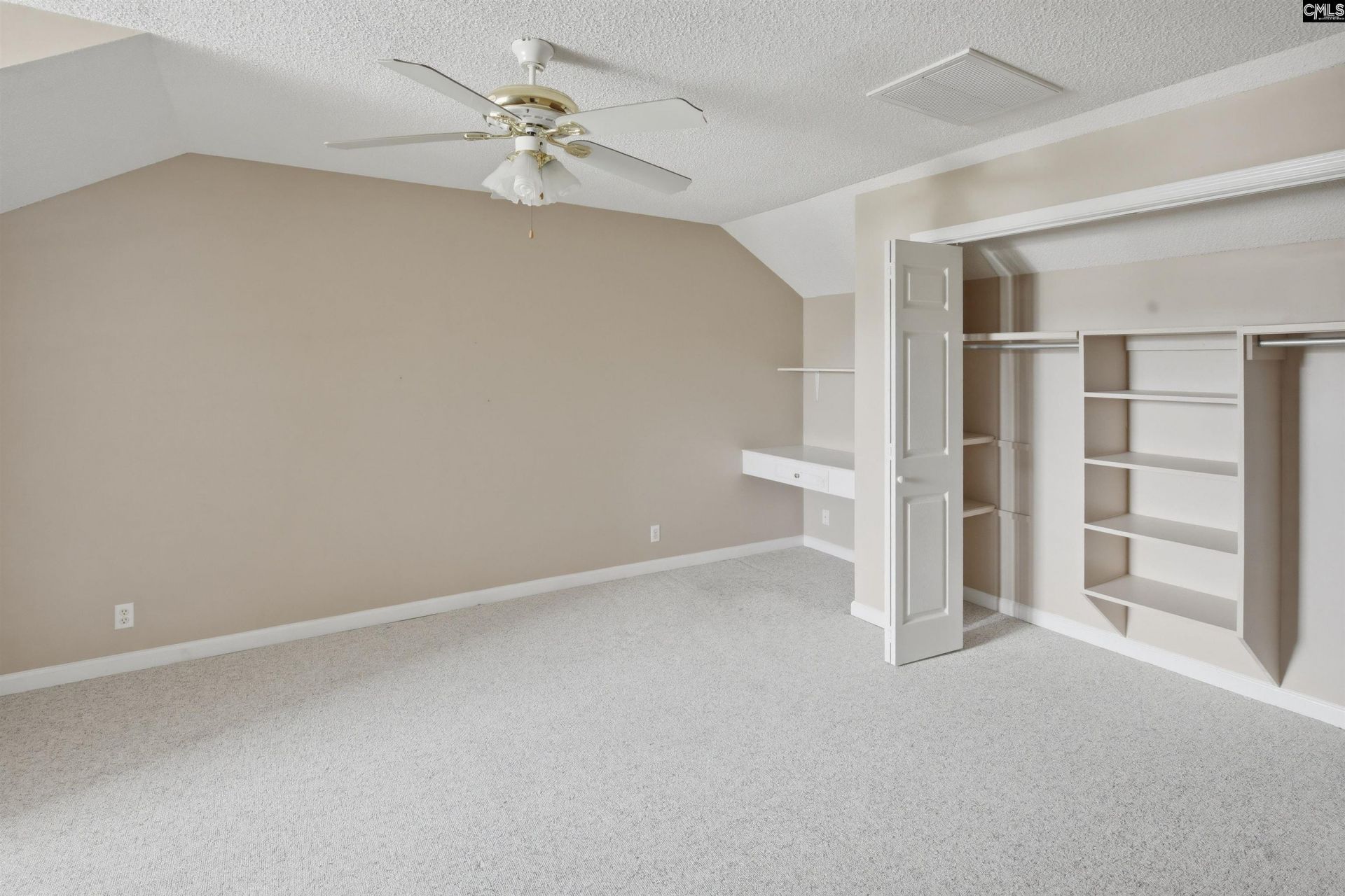 81 Radcliff Drive  Photo 4