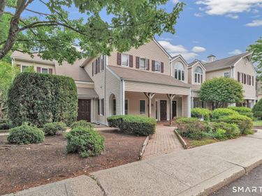 324 Elm , Unit 102A, Monroe, CT 06468