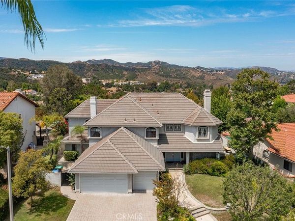 22128 Palais Place , Calabasas, CA 91302