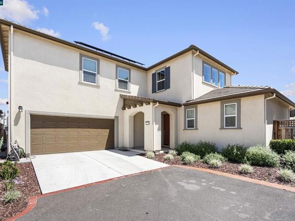 2214 Daimler St , Lathrop, CA 95330