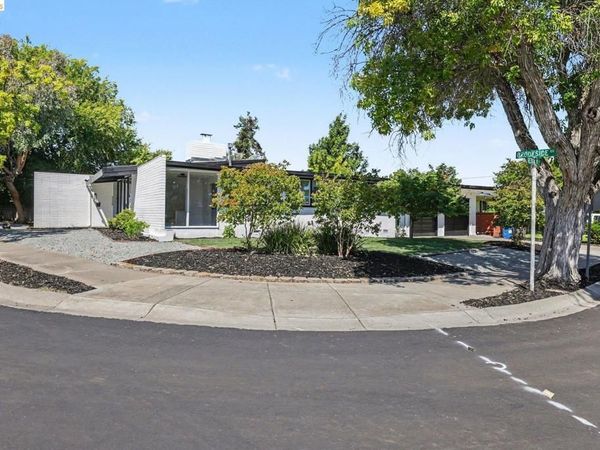 4150 Brookside Dr, Pittsburg, CA 94565