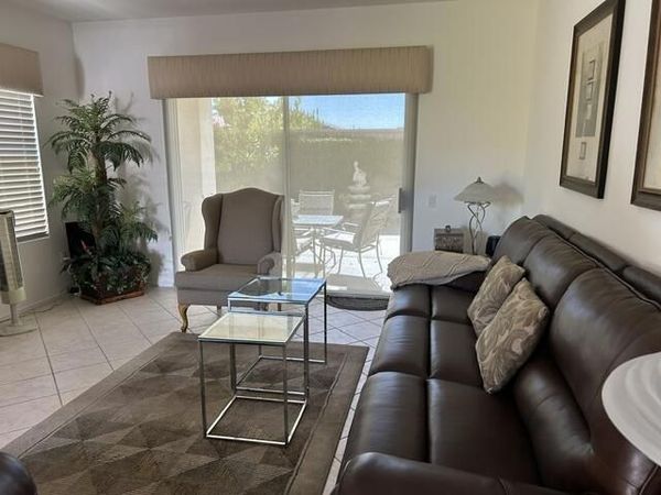 39830 Somerset Avenue , Palm Desert, CA 92211