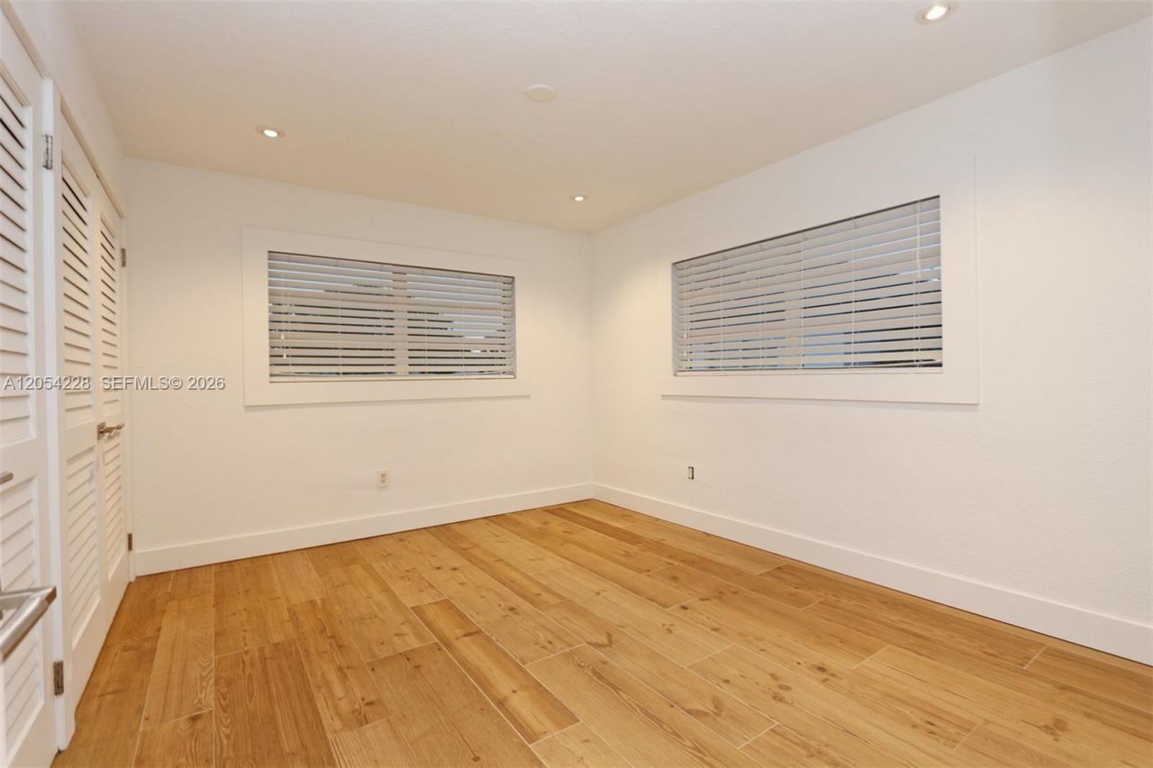7570 SW 82nd St , Unit F212, Miami, FL 33143 Photo