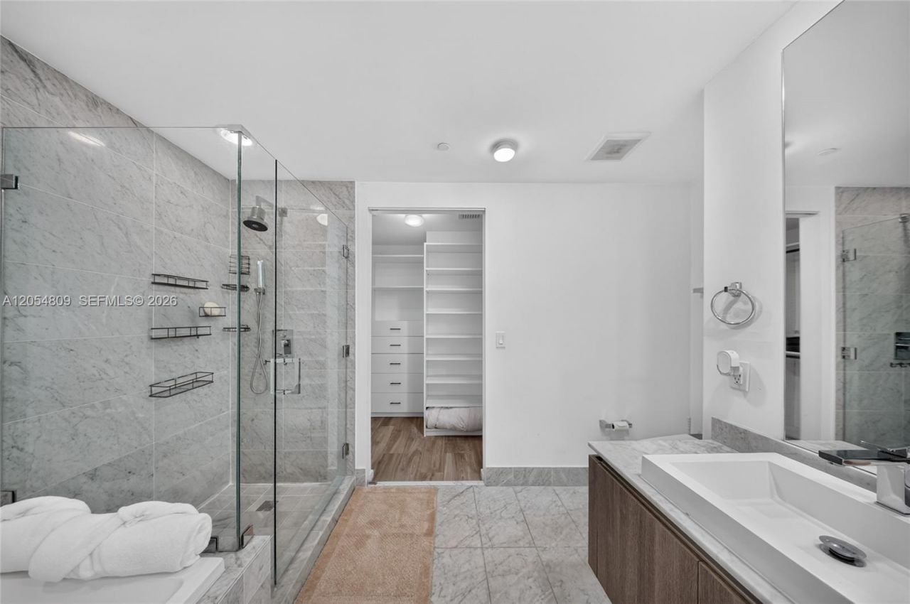 801 S Miami Ave , Unit 3010, Miami, FL 33130 Photo