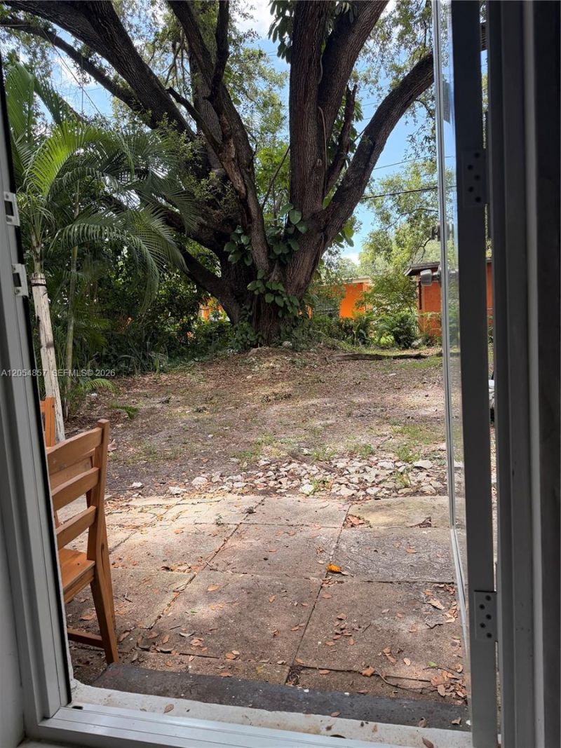 2123 NW 93rd St , Unit 2123, Miami, FL 33147 Photo