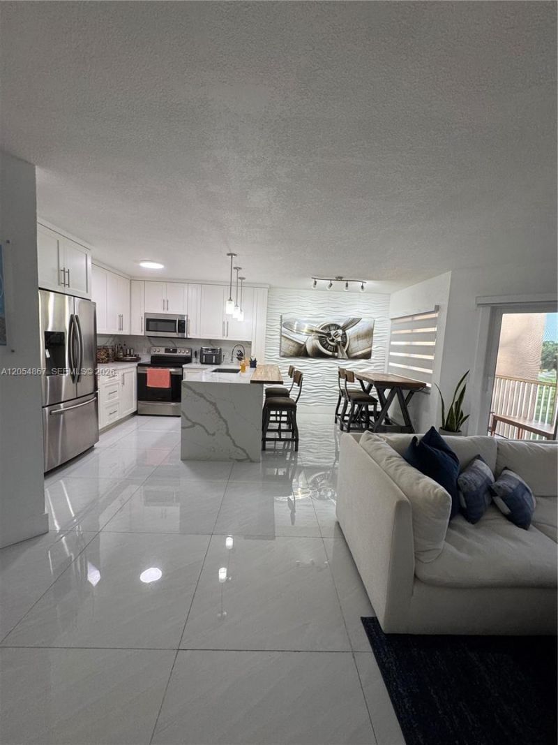 500 SW 130th Ter , Unit 302A, Pembroke Pines, FL 33027 Photo