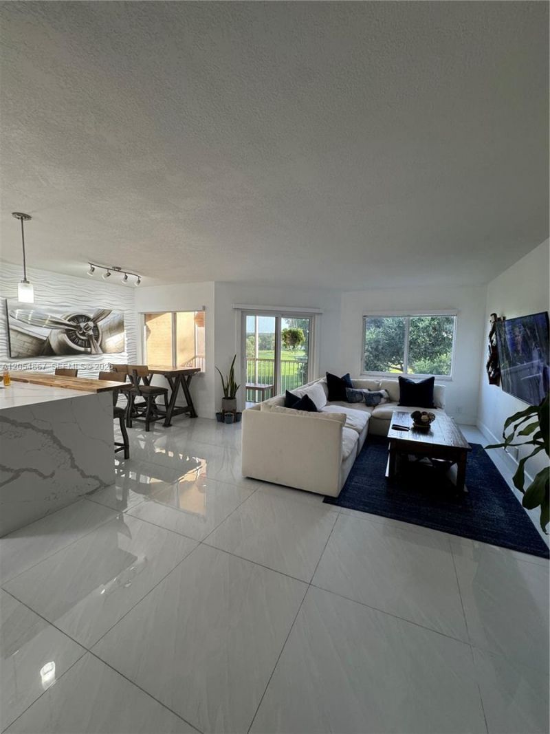 500 SW 130th Ter , Unit 302A, Pembroke Pines, FL 33027 Photo